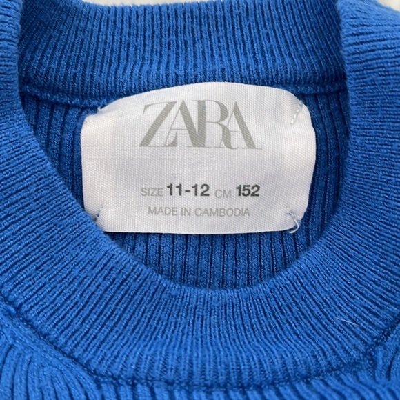 Blue Ribbed Knit Sweater - Picture 2 of 3